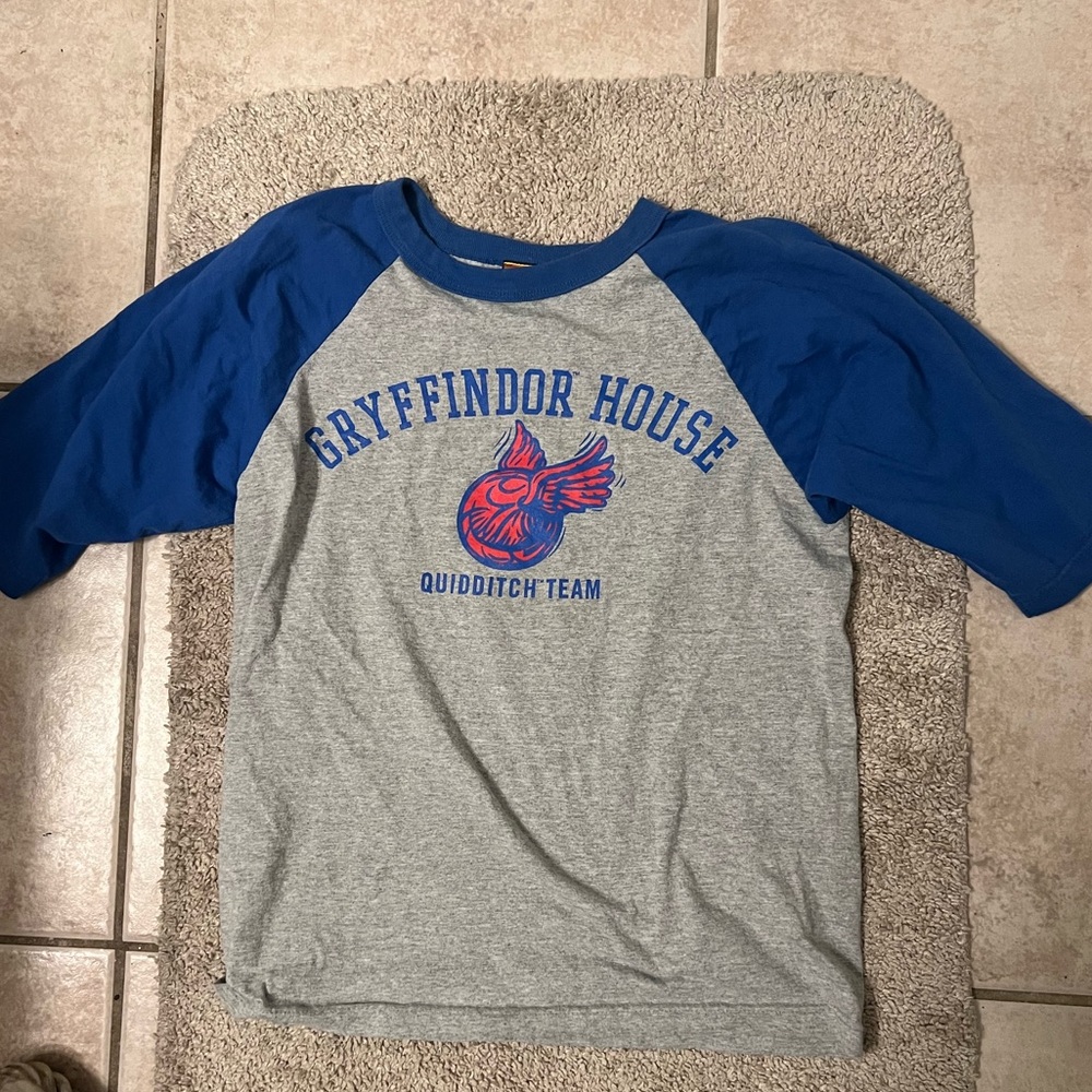 Harry Potter gryffindor house quidditch team shirt